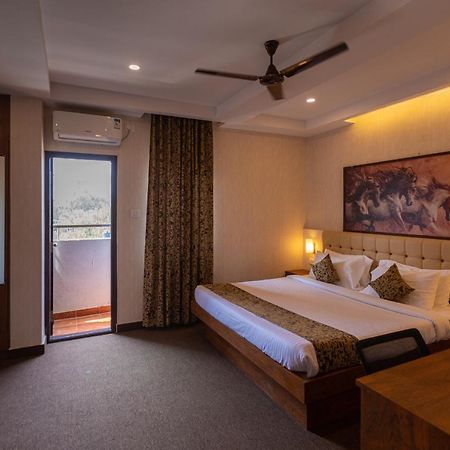 Vera By Bisque Brookefield Bangalore Exterior photo